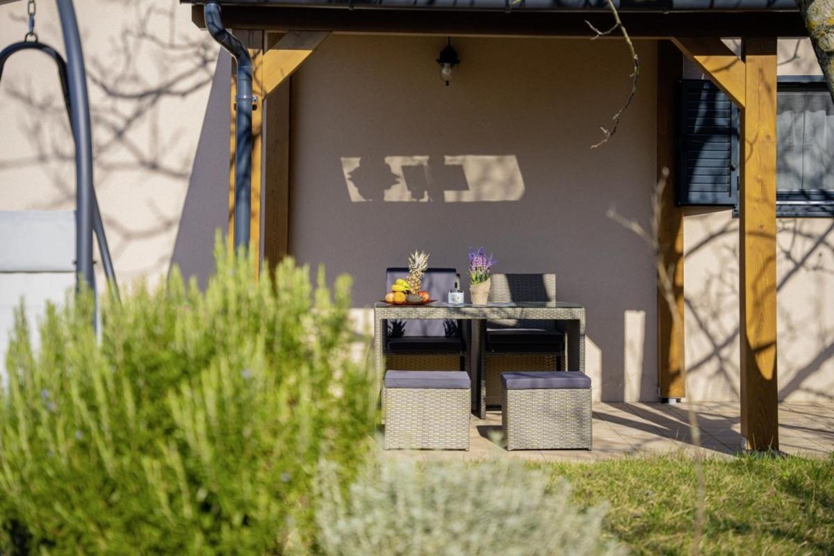 Modean In Pula - Haus Fuer 2-3 Personen Villa Buitenkant foto